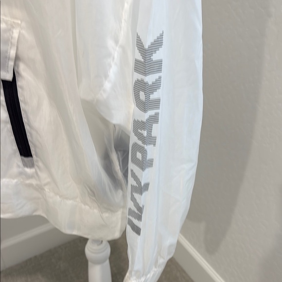 IVY PARK White Jacket NWOT - Picture 4 of 6